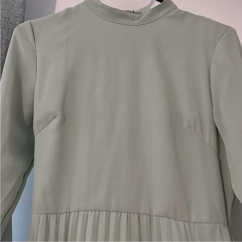 ASOS Designs Women's Maxi Pleated Sage Green Long Sleeve Dress Size 4 - Picture 4 of 11